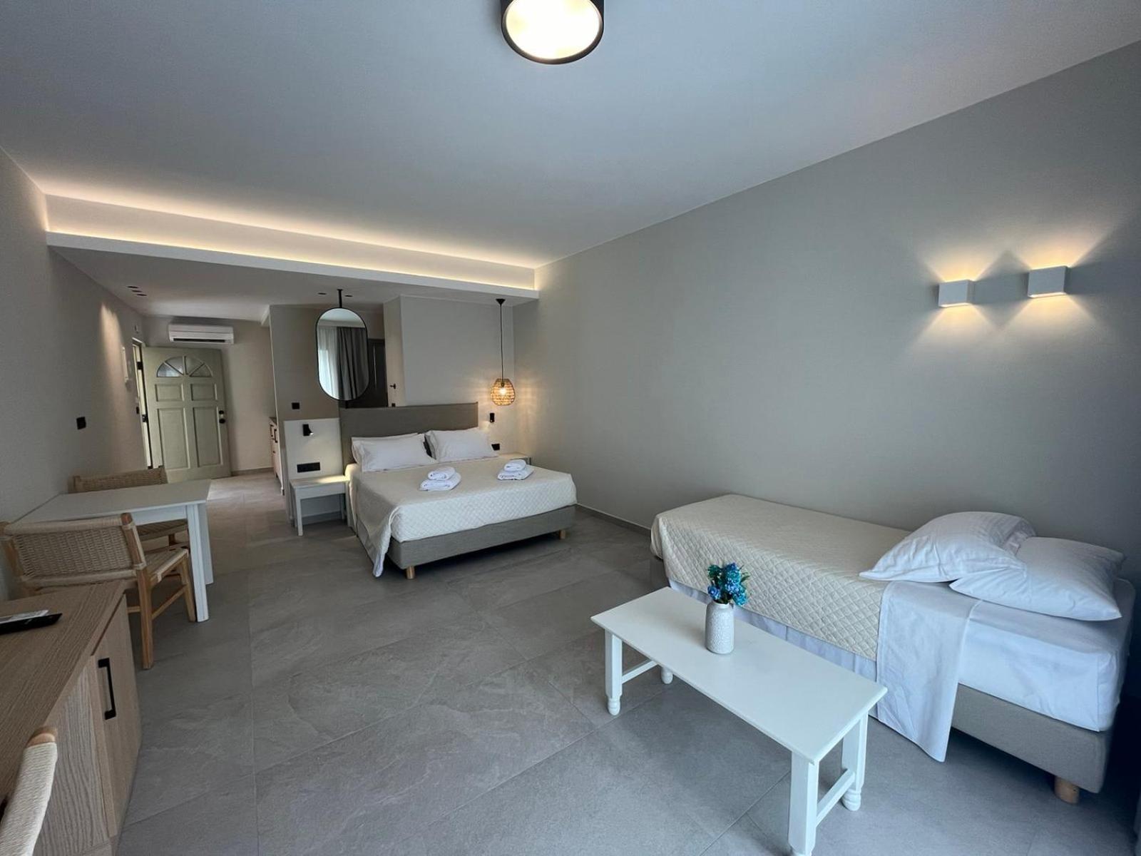 Mediterranean Sea Top Floor Palaiochora Zewnętrze zdjęcie