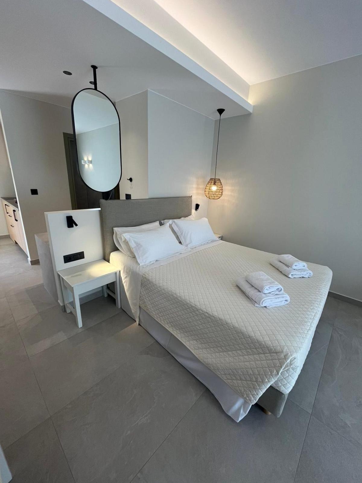 Mediterranean Sea Top Floor Palaiochora Zewnętrze zdjęcie