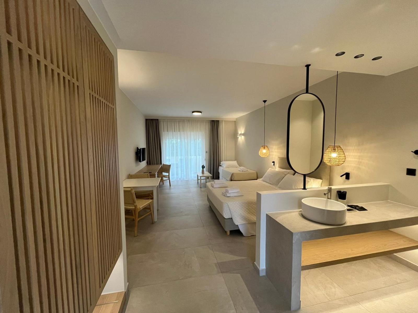 Mediterranean Sea Top Floor Palaiochora Zewnętrze zdjęcie