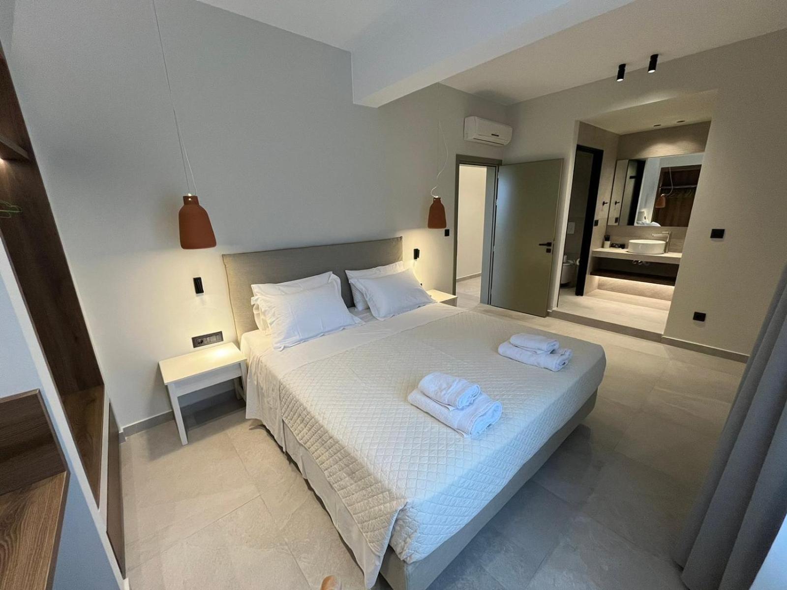 Mediterranean Sea Top Floor Palaiochora Zewnętrze zdjęcie