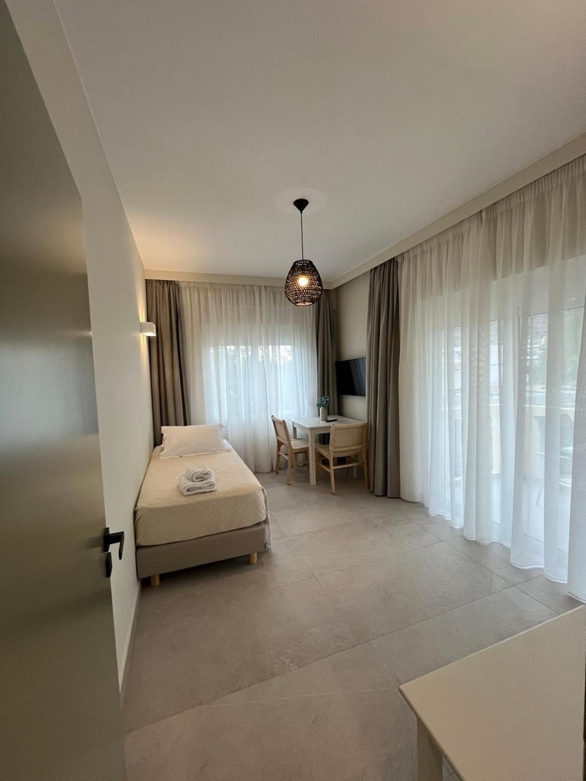 Mediterranean Sea Top Floor Palaiochora Zewnętrze zdjęcie